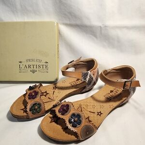L'ATISTE Tan Sandals with Multicolor Floral Accents